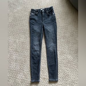 We the Free women’s size 24 black denim jeans.